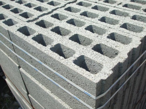 A Beton Falazóelemek Világa: A Tartós és Megbízható Építőanyag