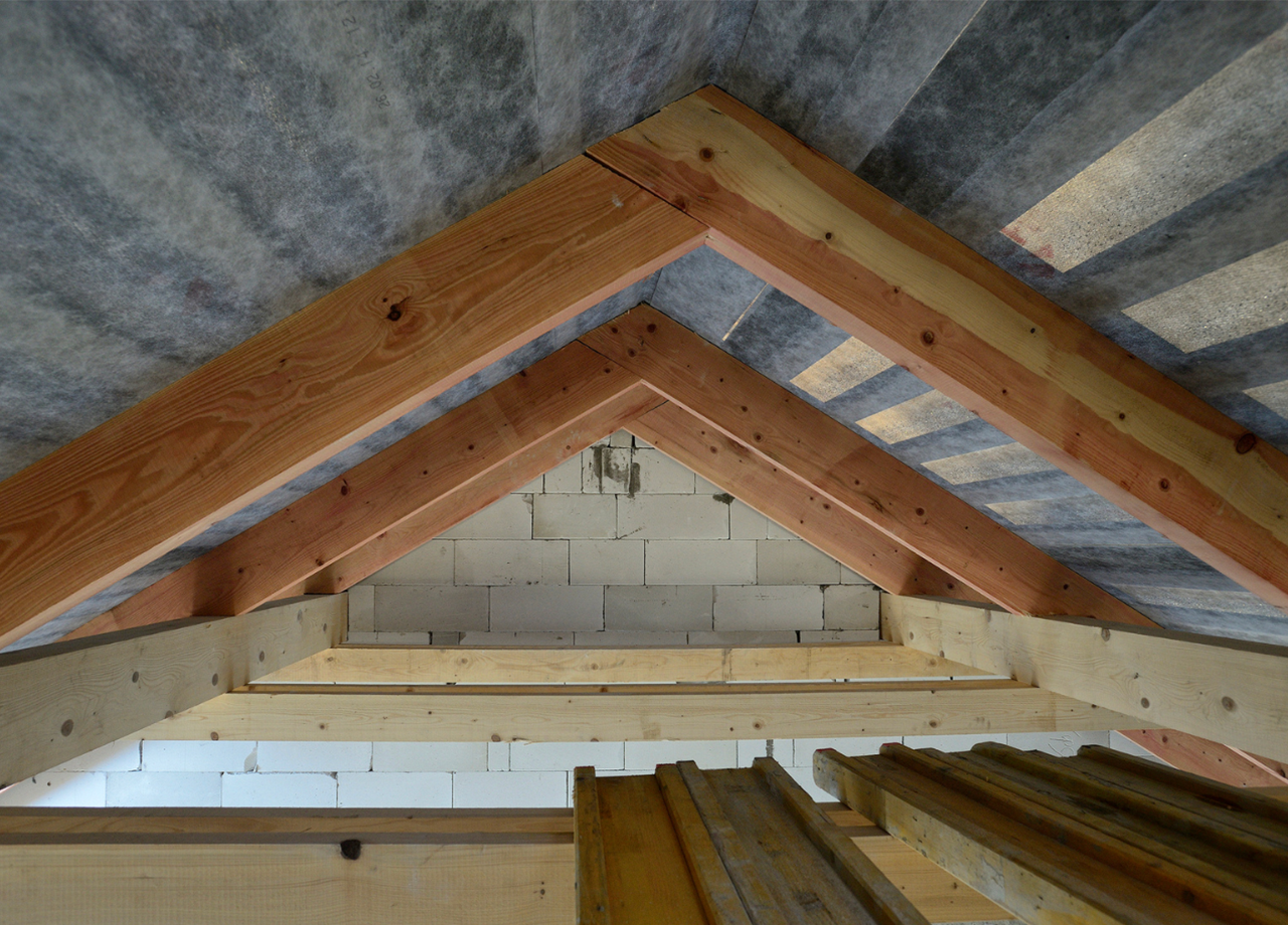 Építkezés és felújítás során érdemes egy kis időt szentelni a tetőfóliára is, hiszen rengeteg típus van már manapság